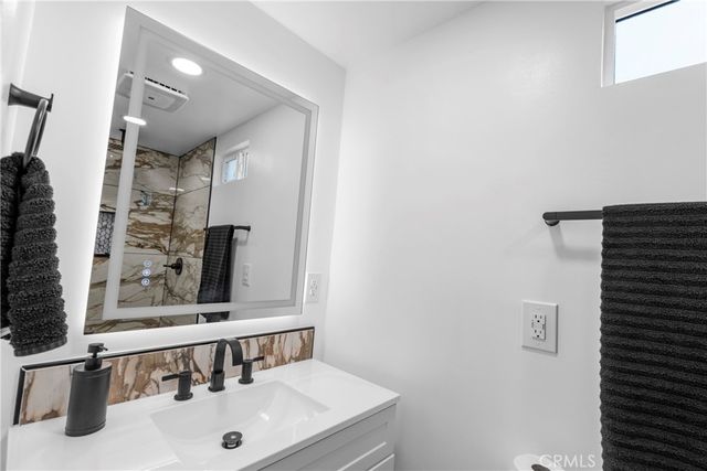 2136 Stanford, Pomona, CA 91766