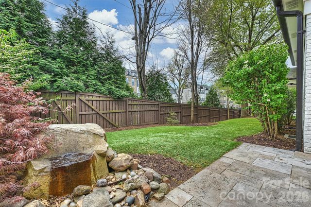 2421 Kenmore Avenue, Charlotte, NC 28204