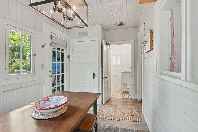 440 Park Avenue, South Haven, MI 49090