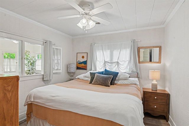 440 Park Avenue, South Haven, MI 49090