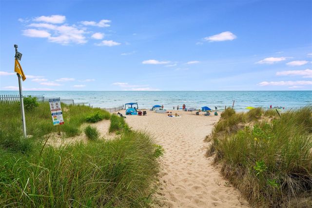 440 Park Avenue, South Haven, MI 49090