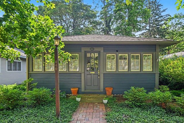 440 Park Avenue, South Haven, MI 49090