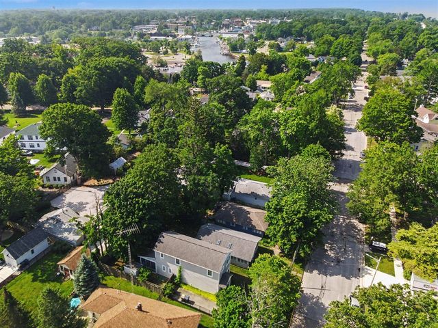 440 Park Avenue, South Haven, MI 49090