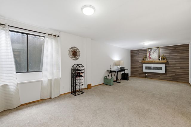 2706 S Yellowstone, Wichita, KS 67215