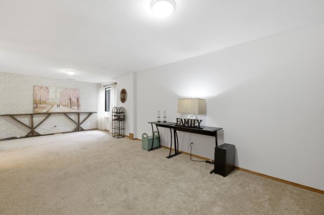 2706 S Yellowstone, Wichita, KS 67215