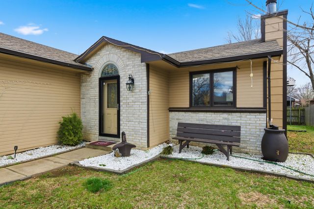 2706 S Yellowstone, Wichita, KS 67215