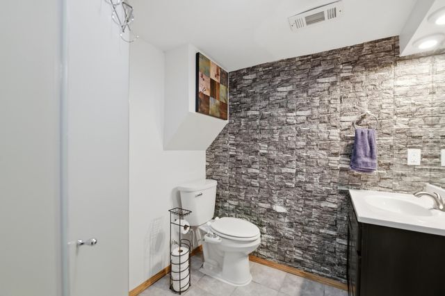 2706 S Yellowstone, Wichita, KS 67215