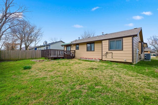 2706 S Yellowstone, Wichita, KS 67215