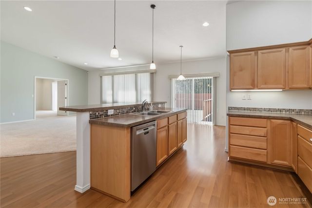 2035 Coal Creek Road, Longview, WA 98632