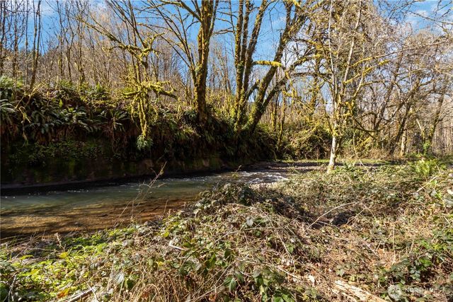 2035 Coal Creek Road, Longview, WA 98632