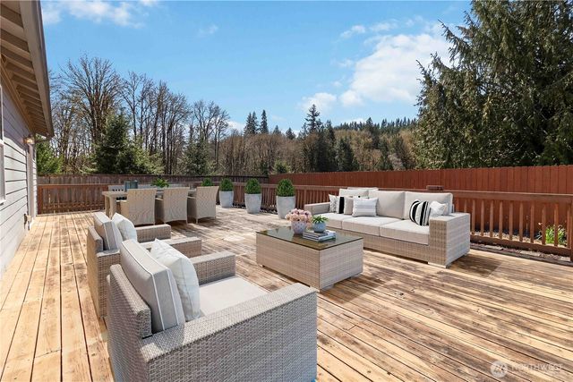 2035 Coal Creek Road, Longview, WA 98632