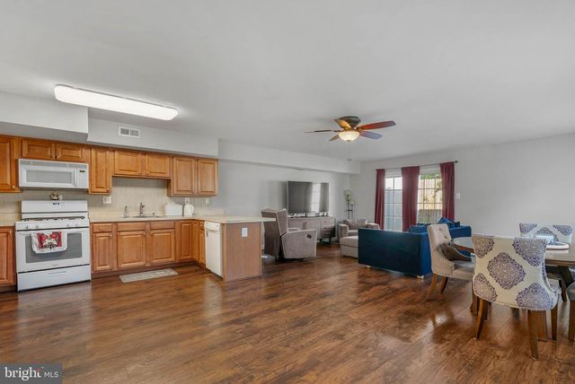 8026 MONTAGUE ST, Philadelphia, PA 19136