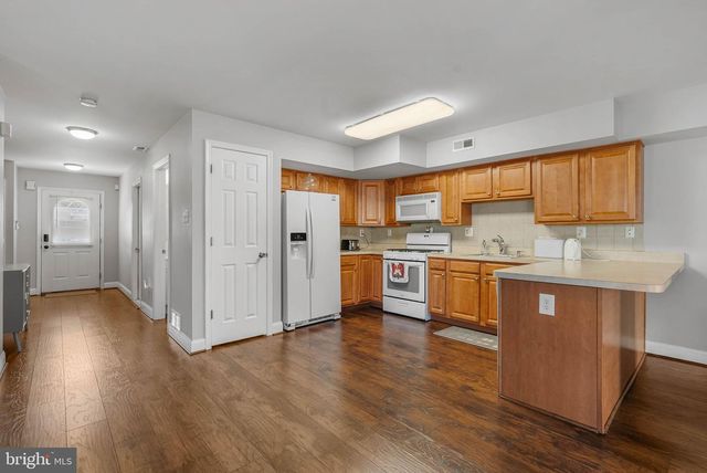 8026 MONTAGUE ST, Philadelphia, PA 19136