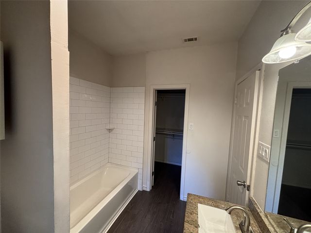614 Canterbury Street, Euless, TX 76039