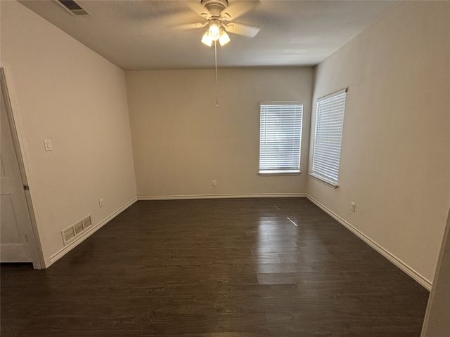 614 Canterbury Street, Euless, TX 76039
