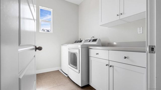 438 S Cleveland St 108, Oceanside, CA 92054