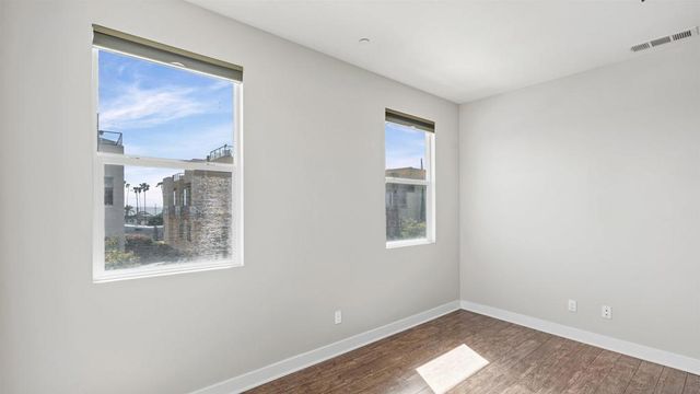 438 S Cleveland St 108, Oceanside, CA 92054