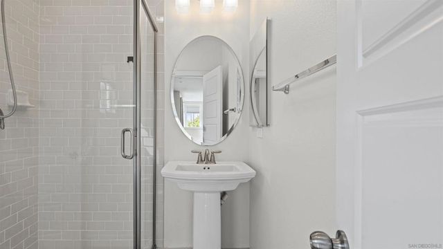 438 S Cleveland St 108, Oceanside, CA 92054