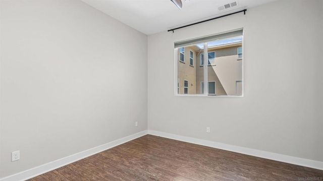 438 S Cleveland St 108, Oceanside, CA 92054