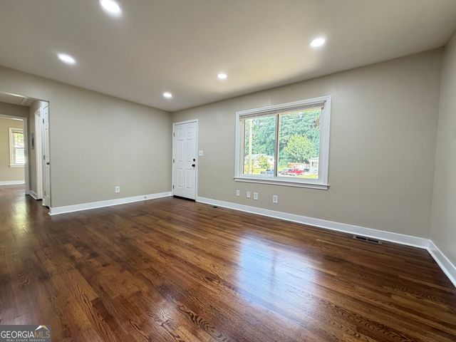 897 Wanda Circle, Marietta, GA 30008