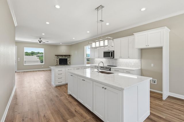 5126 Country Club Drive, Granbury, TX 76049