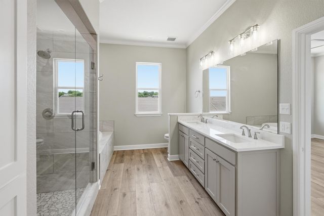 5126 Country Club Drive, Granbury, TX 76049