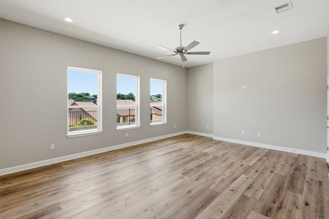 5126 Country Club Drive, Granbury, TX 76049