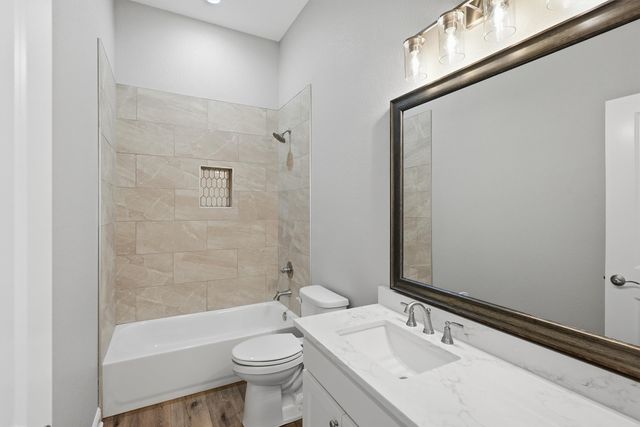 5126 Country Club Drive, Granbury, TX 76049