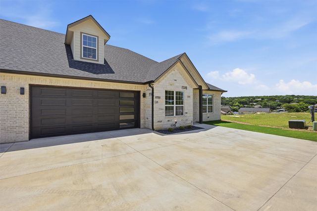 5126 Country Club Drive, Granbury, TX 76049