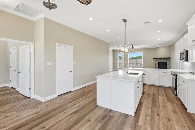 5126 Country Club Drive, Granbury, TX 76049