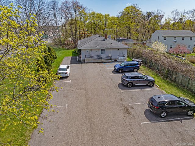 3250 Sunrise Highway, East Islip, NY 11730
