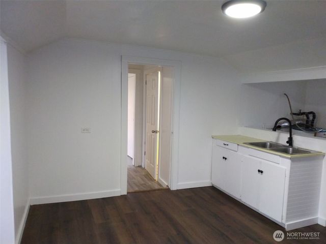 887 1st Avenue S, Okanogan, WA 98840