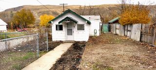 887 1st Avenue S, Okanogan, WA 98840