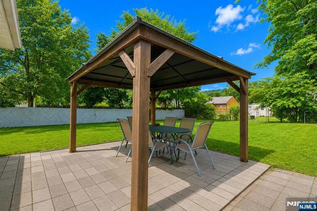 1429 Washington Avenue, Pompton Lakes, NJ 07442