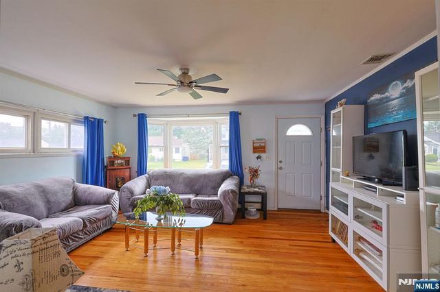 1429 Washington Avenue, Pompton Lakes, NJ 07442