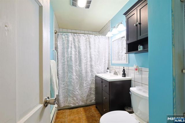1429 Washington Avenue, Pompton Lakes, NJ 07442