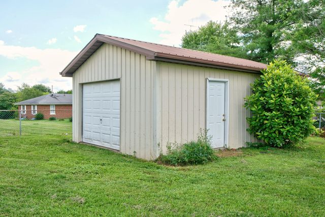 101 Herron Drive, Lancaster, KY 40444