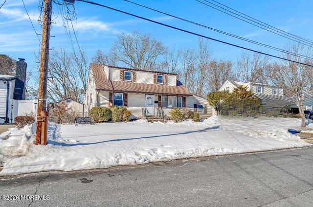 45 Piersoll Road, Old Bridge, NJ 08857