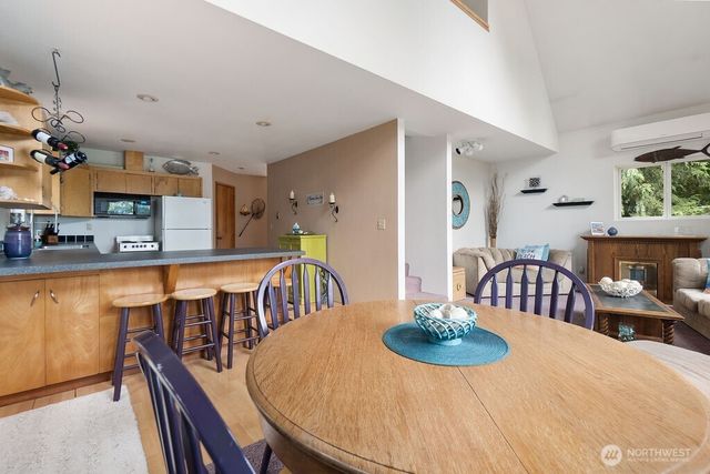 55 A Snohomish Way, Hat Island, WA 98206