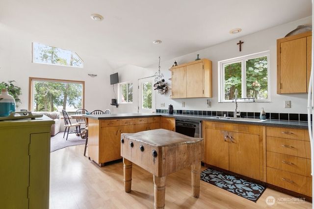 55 A Snohomish Way, Hat Island, WA 98206