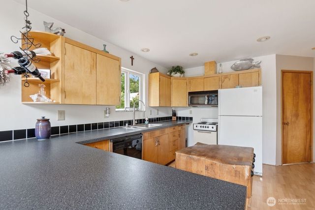 55 A Snohomish Way, Hat Island, WA 98206