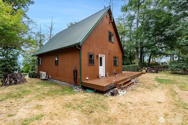 55 A Snohomish Way, Hat Island, WA 98206