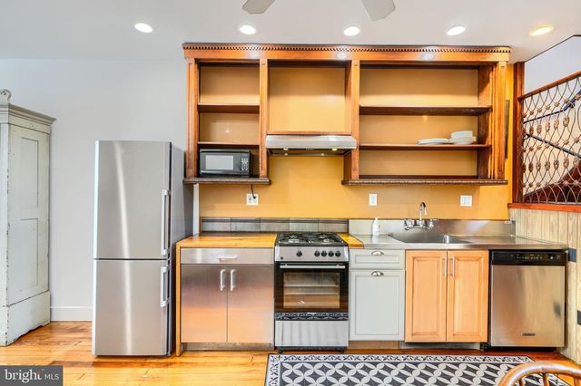 705 S REGESTER ST, Baltimore, MD 21231