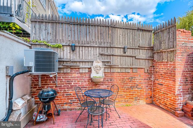 705 S REGESTER ST, Baltimore, MD 21231