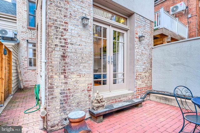 705 S REGESTER ST, Baltimore, MD 21231