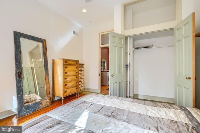705 S REGESTER ST, Baltimore, MD 21231