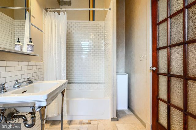 705 S REGESTER ST, Baltimore, MD 21231