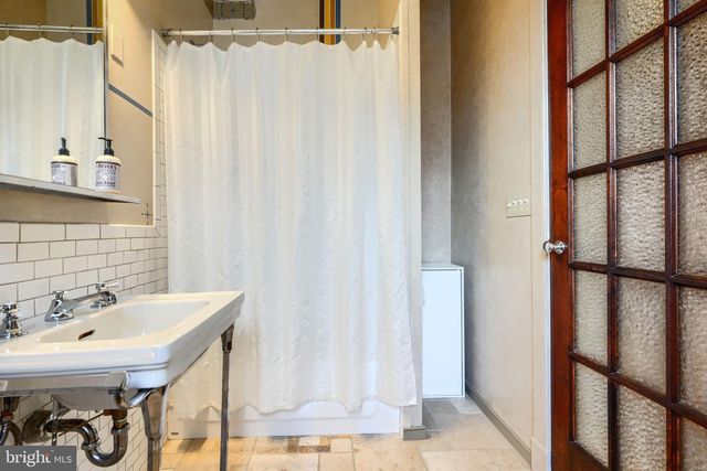 705 S REGESTER ST, Baltimore, MD 21231
