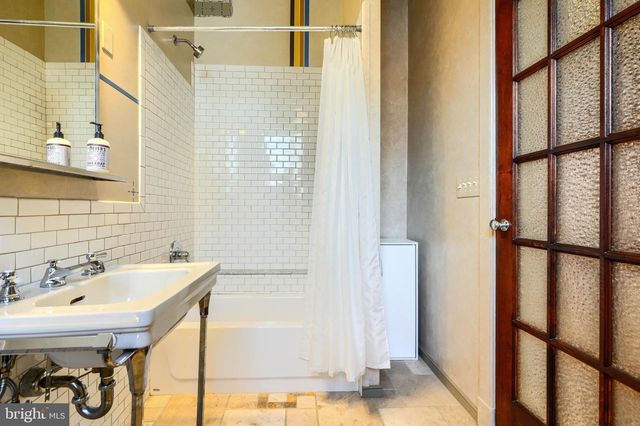 705 S REGESTER ST, Baltimore, MD 21231