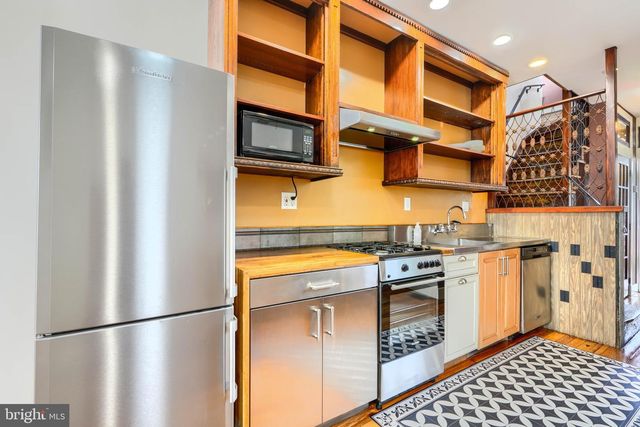 705 S REGESTER ST, Baltimore, MD 21231
